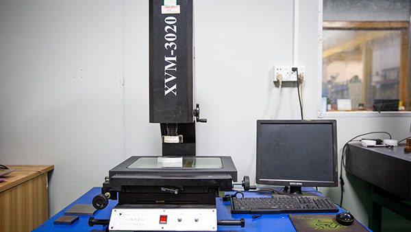 鑫創盟定制加工零件一般發生表面劃傷的原因