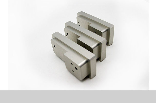 CNC零件加工—深圳鑫創(chuàng)盟精密機(jī)械零件加工廠 CNC零件加工—深圳鑫創(chuàng)盟精密機(jī)械零件加工廠